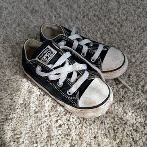 Toddler Converse in Black Size 8